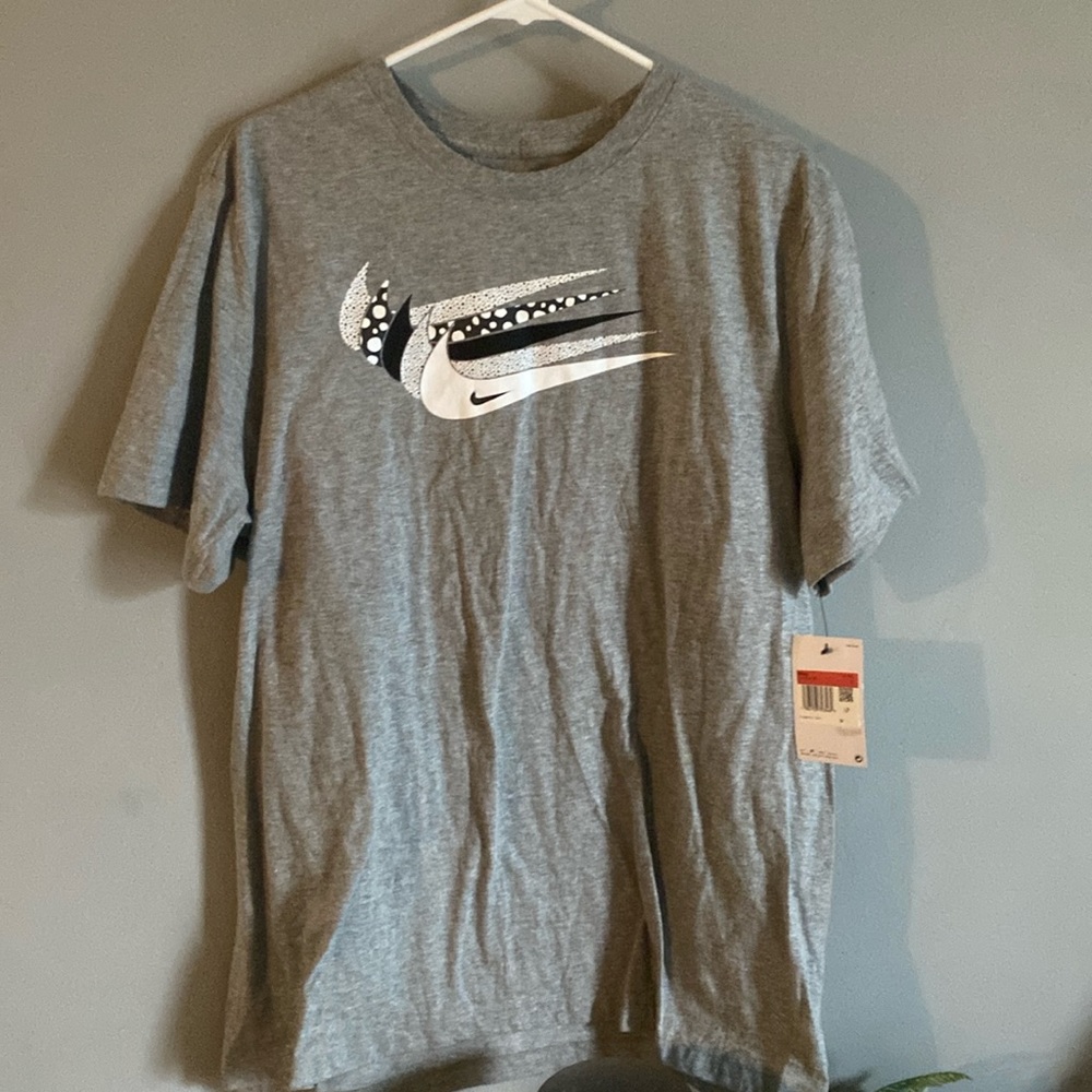 Men’s Nike Tee New With tags